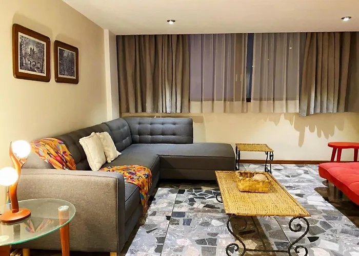 Habitación en casa particular C En Reforma Cerca De Embajadas *